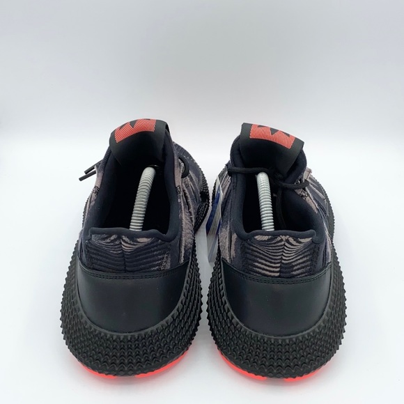 New Adidas Prophere men's size 10